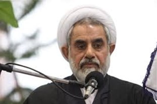 امام جمعه موقت ساری: آمریکا جنایتکار بزرگ جهانی و تروریسم است