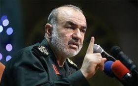 جانشین فرمانده‌کل سپاه در بازدید از مناطق زلزله‌زده : آماده هستیم در نوسازی و بازسازی تمام امکانات را به‌کار گیریم و زمینه بازگشت امید را فراهم کنیم
